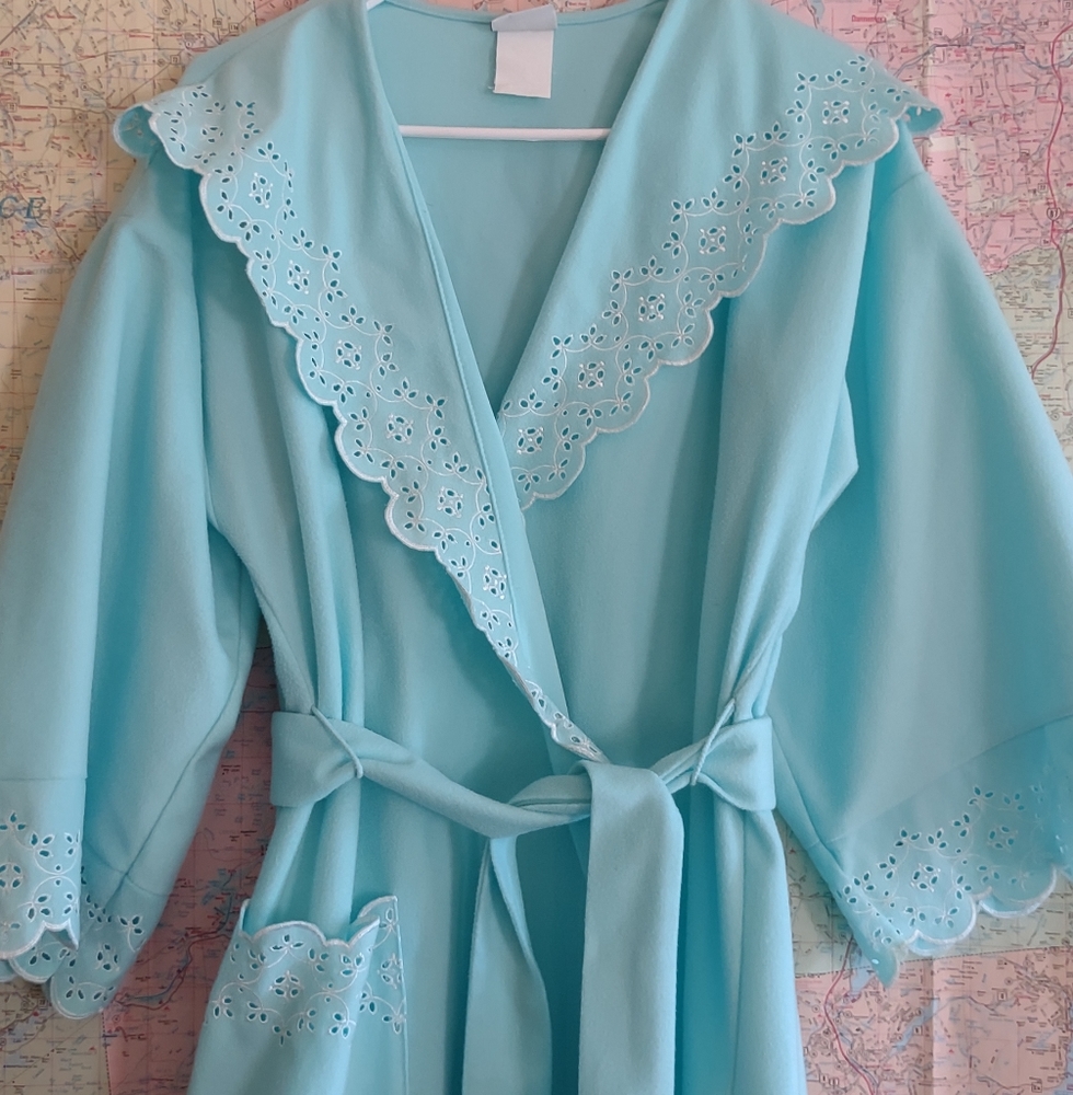 Vintage Maggie McQuade fleece nightgown